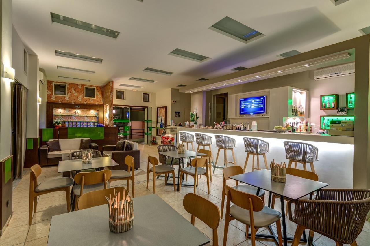 Alkionis Beach Hotel Apartments Sfáka エクステリア 写真