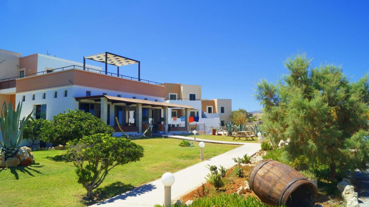 Alkionis Beach Hotel Apartments Sfáka エクステリア 写真