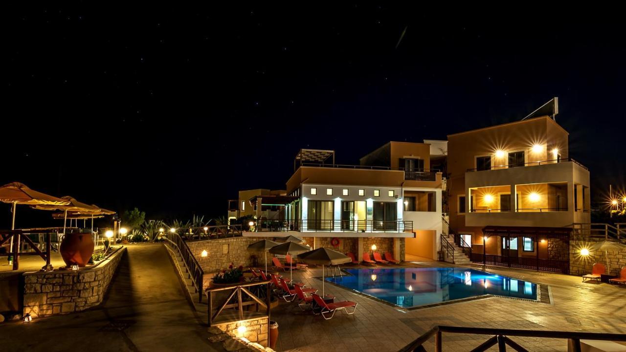 Alkionis Beach Hotel Apartments Sfáka エクステリア 写真