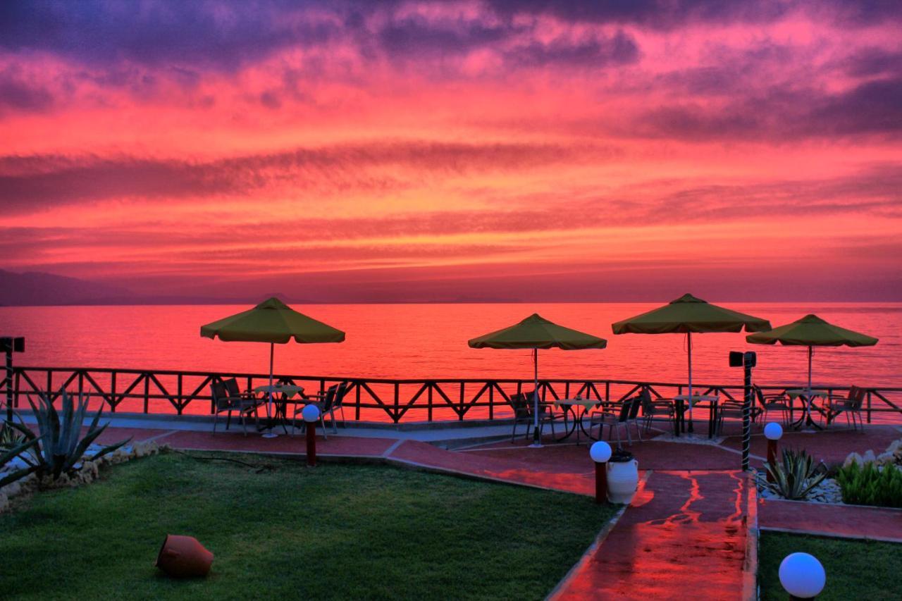 Alkionis Beach Hotel Apartments Sfáka エクステリア 写真
