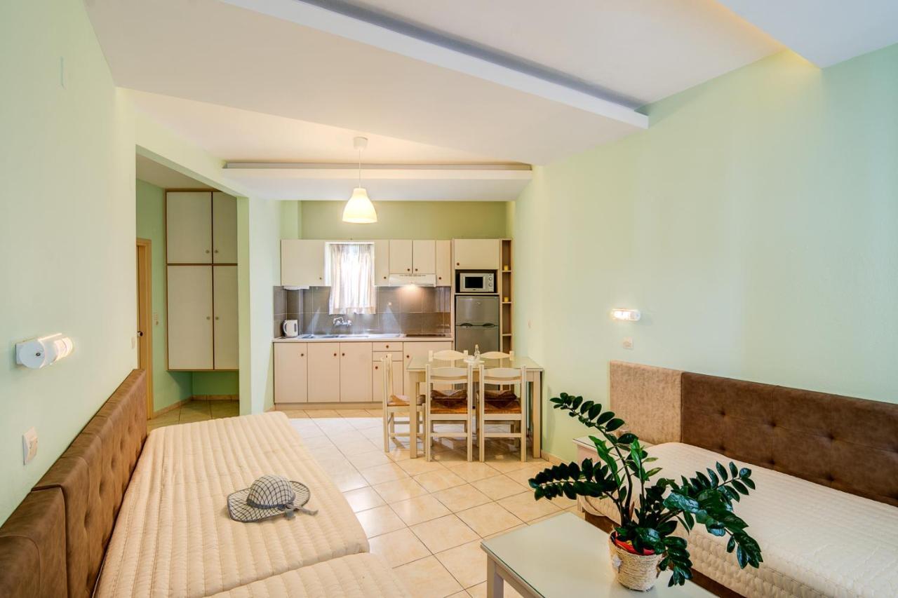 Alkionis Beach Hotel Apartments Sfáka エクステリア 写真